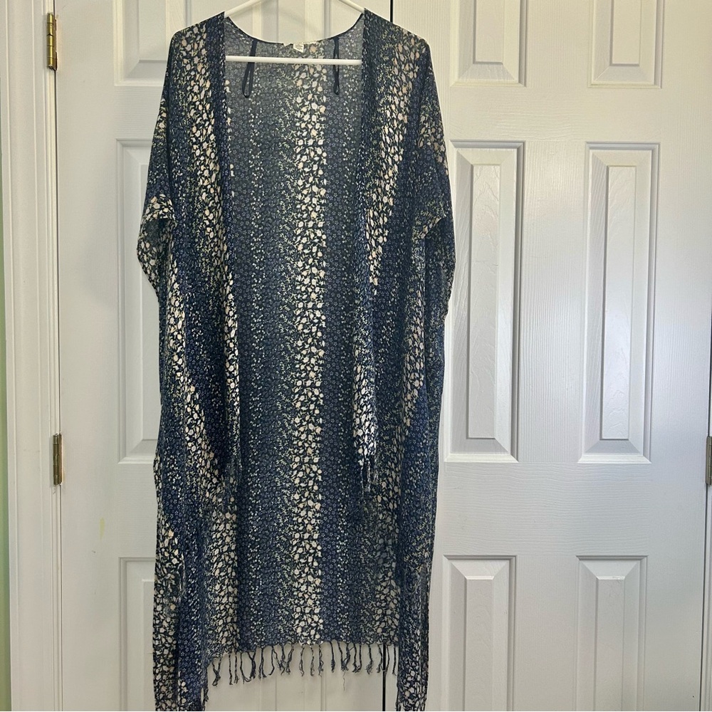American Eagle Bohemian Fringe Blue Ditzy Floral Long Line Kimono Wrap Size OS